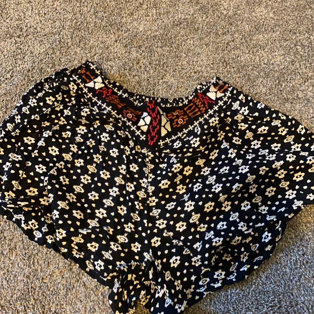 Aztec inspired flowy shorts